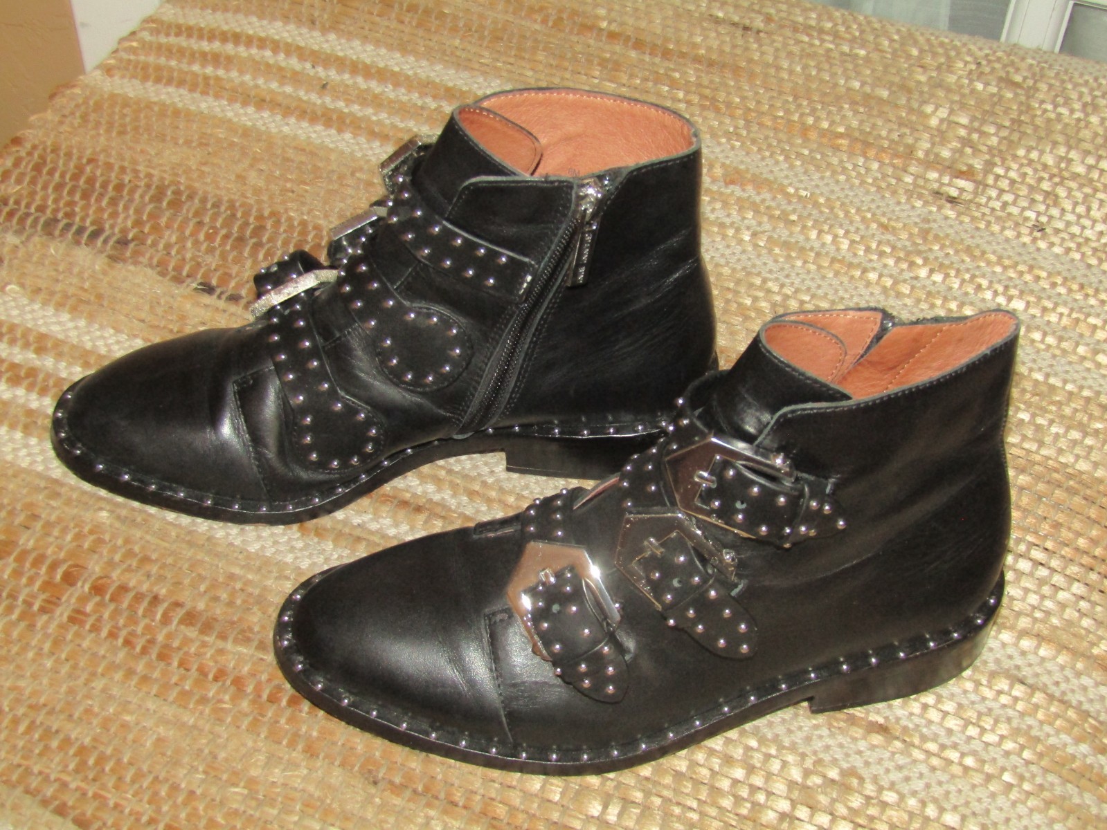 Gianni Bini Black Studded Booties Buckle Dress Whimsigoth Women Size 8 Leather