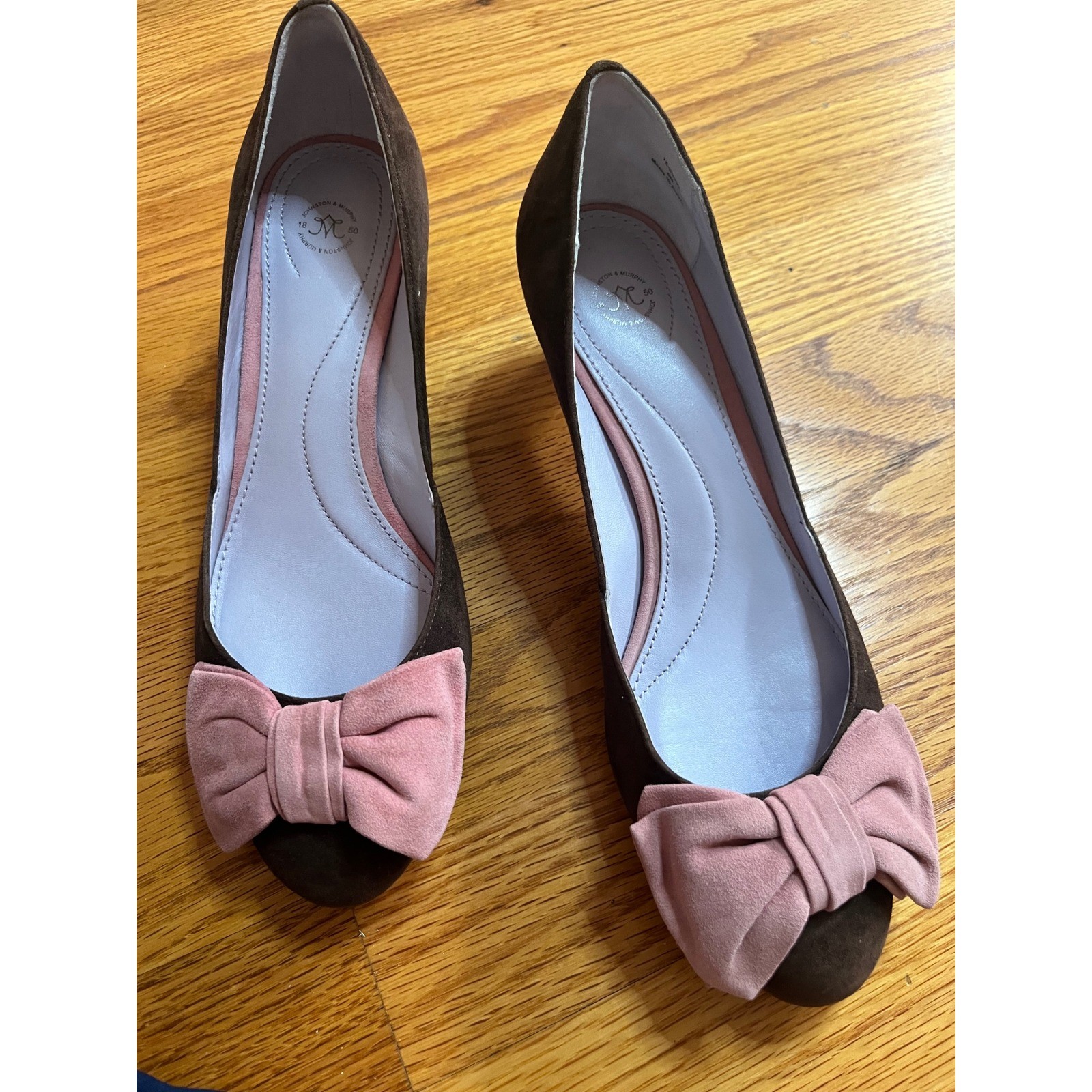 Johnston & Murphy Women’s Brown Suede Bow Kitten Heel Pumps Shoes 8M
