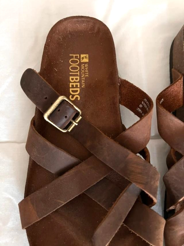 White Mountain Womens Gracie Sandal Brown Buckle Toe Loop Footbed 8