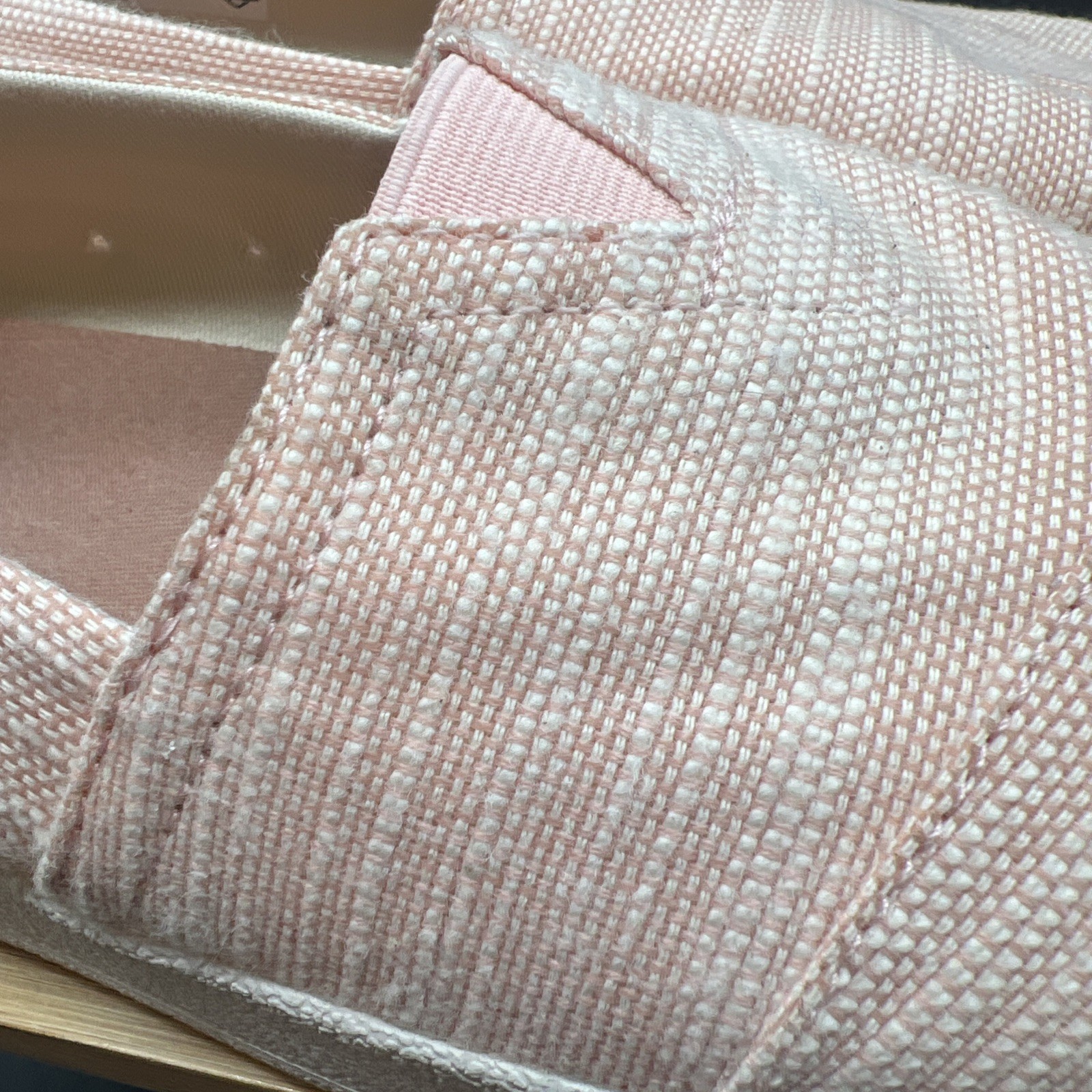 TOMS Slip On Flat Shoes Comfort Casual Travel Peach Blush Canvas Women’s 9.5
