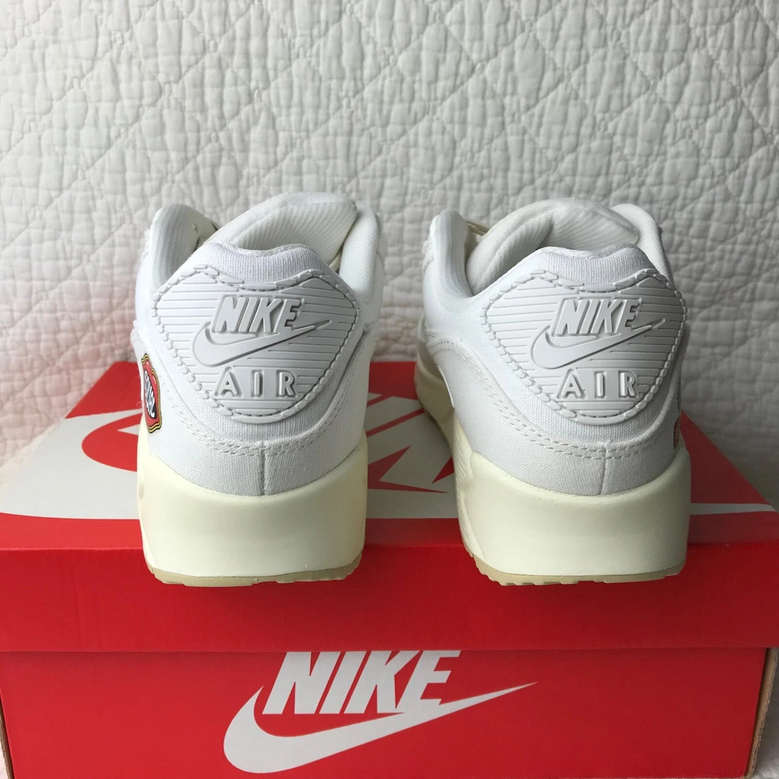 Nike Air Max 90 SE Shoes Women’s sz 11 Future Is Equal” Sail Cashmere FD0867-133