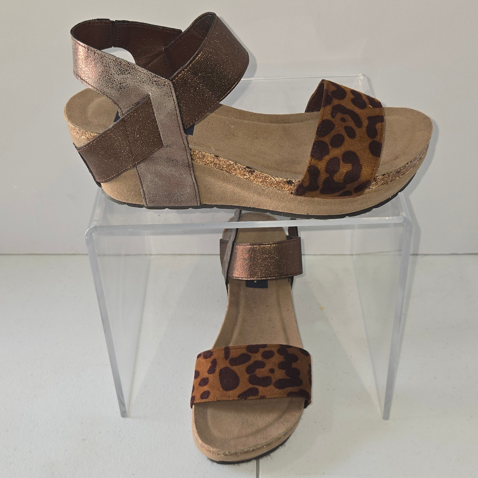 MISMATCH SIZES Natural Reflections Sanra Leopard Wedge Sandals left 8 right 7