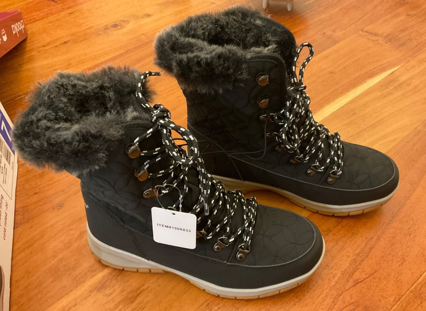 New Women’s Chooka Belltown Mid Faux Fur Cold Weather Boot Black Size 7