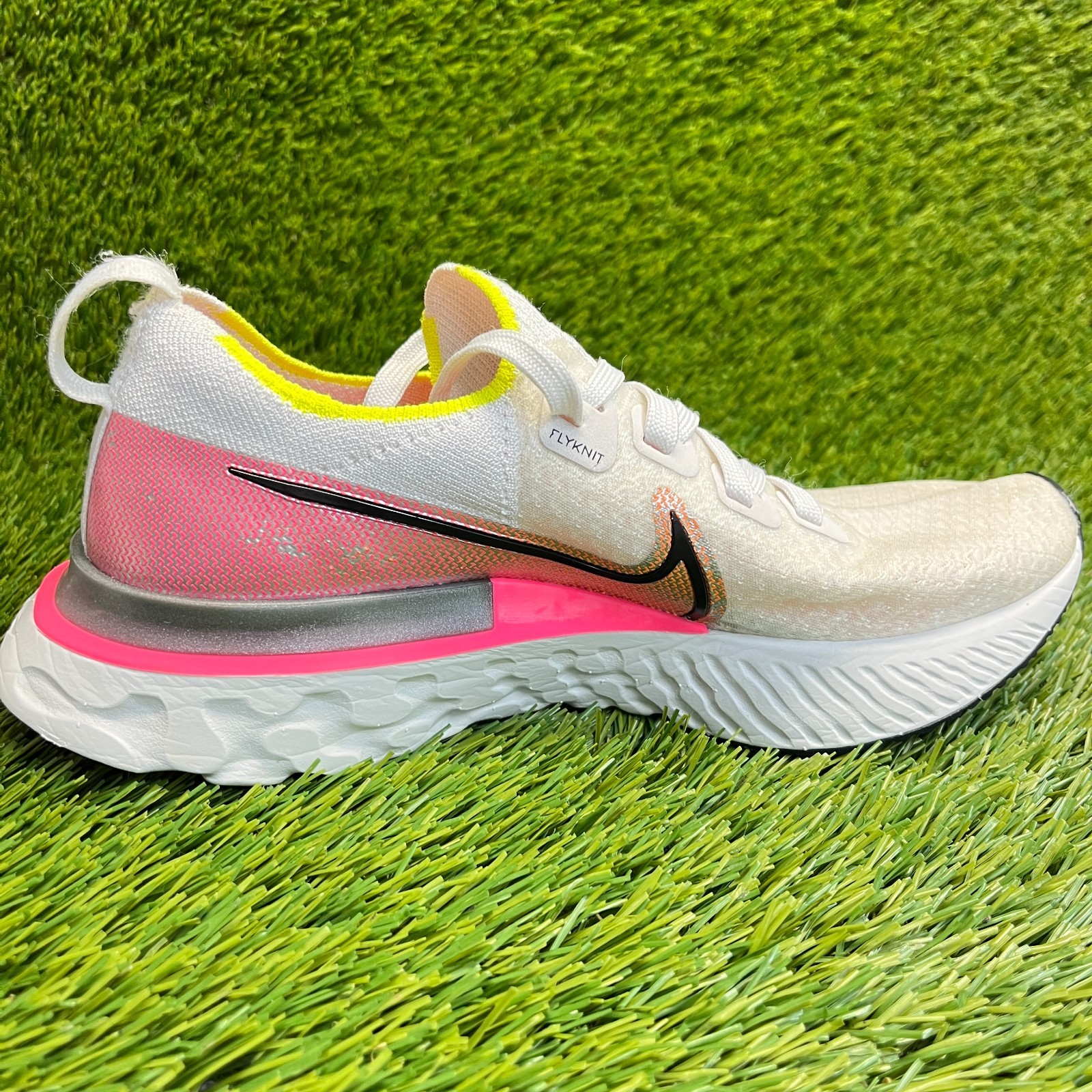 Nike React Infinity Flyknit 3 Womens Size 7.5 White Pink Running Shoes Sneakers
