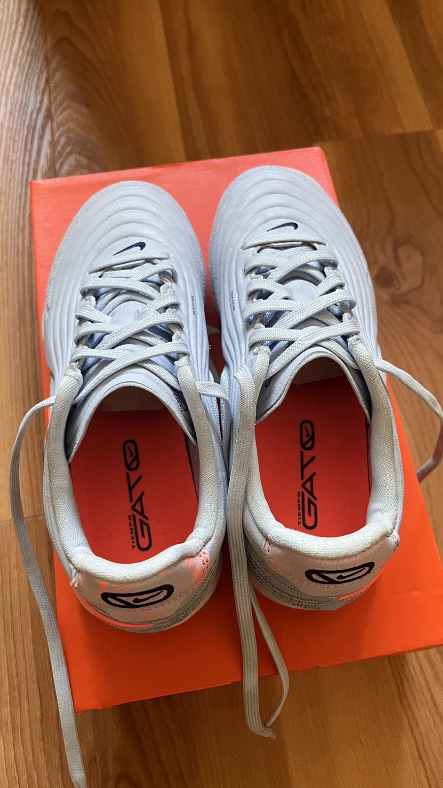 Nike Tiempo React Gato IC Men’s 4.5 Women’s 6