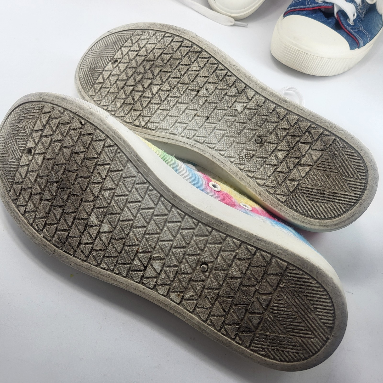 Lot 5 Pairs Canvas Sneakers Shoes Size 9 9.5 Womens Compare 2 Converse All Stars