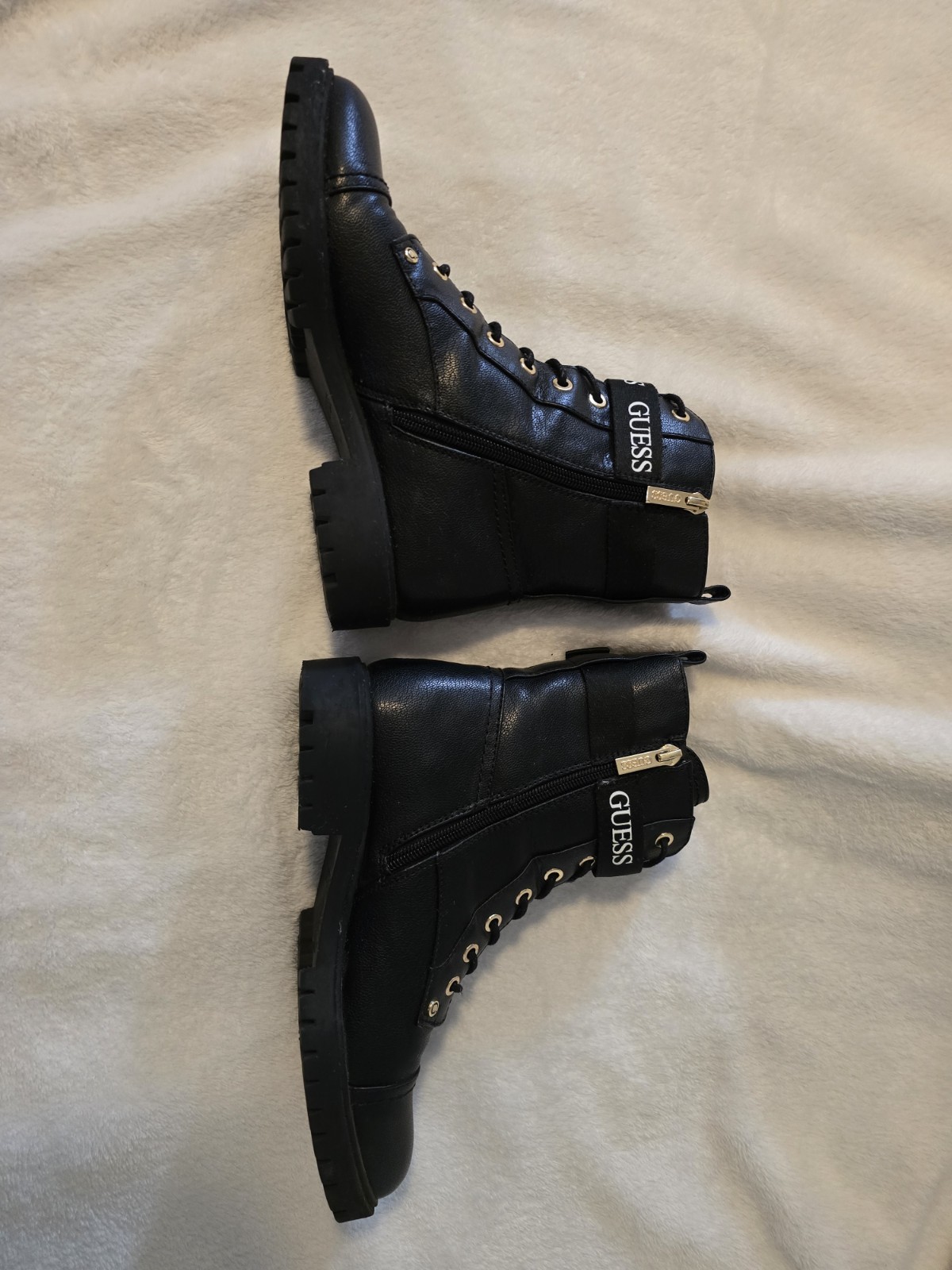 GUESS Women’s Black Leather Combat Ankle Boots Side Zip Logo Buckle 7.5M