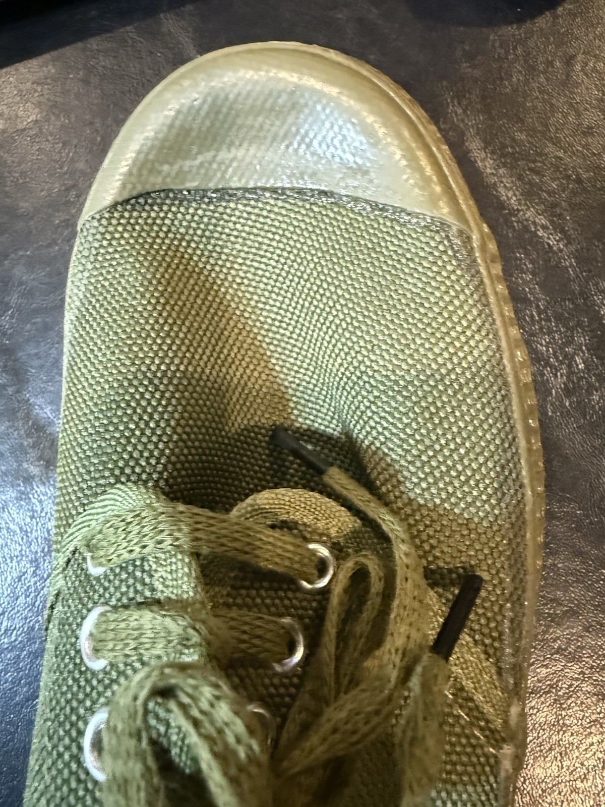 Women’s Size 6 US (230) Army Green Fashion Lace Up Tennis Shoes- A2000