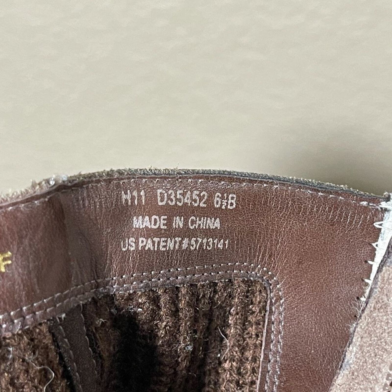 COLE Haan Waterproof Sherpa Lined Size 6.5 Booties