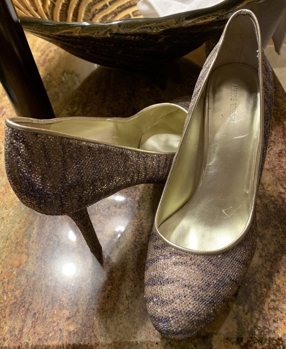 Nine West Women’s Gold/Brown Animal Print Glitter Leather Round Toe Pump 10.5