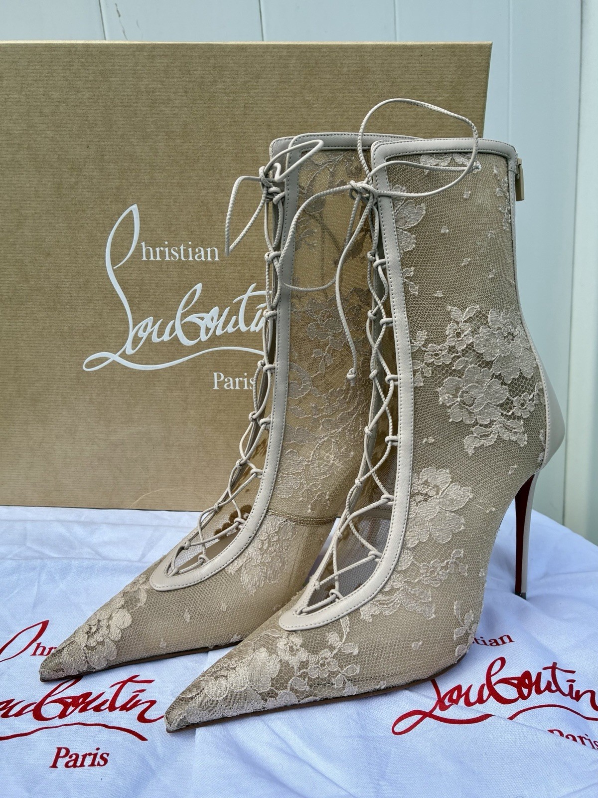 CHRISTIAN LOUBOUTIN KM LACE BOOTY 100 CORSET ANKLE STILETTO IVORY BOOTIE SZ 40