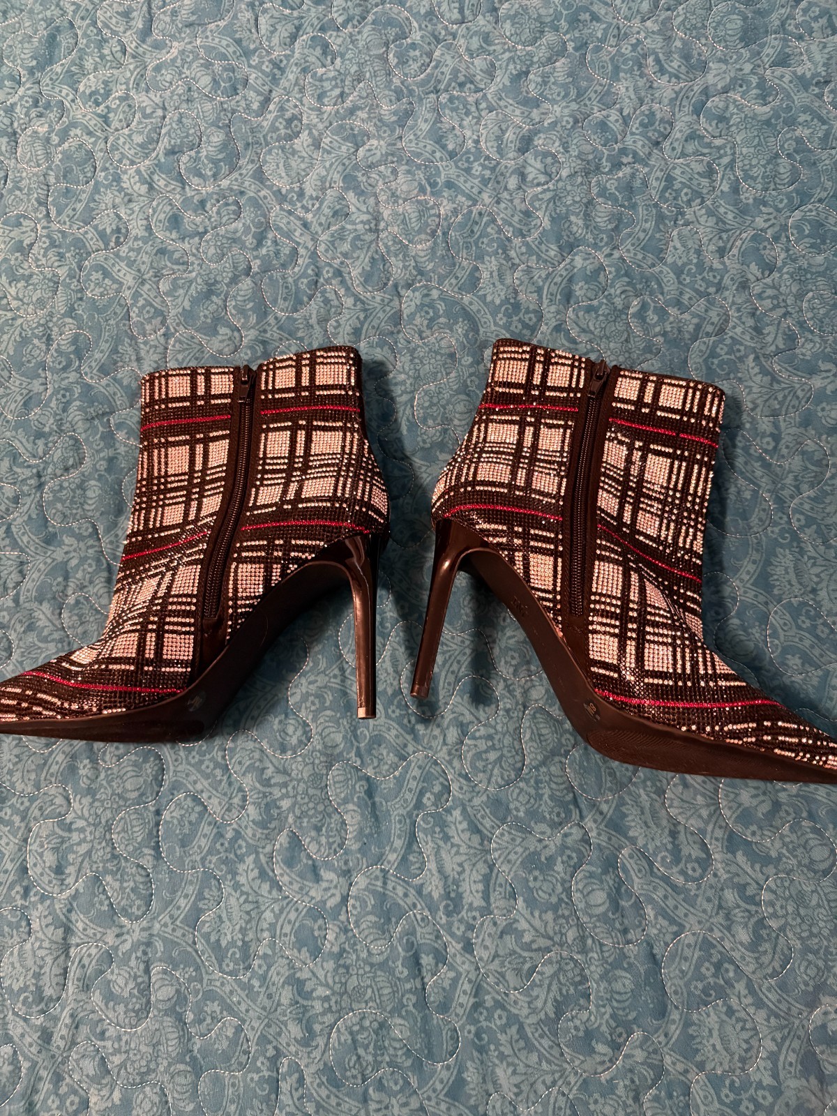 INC Chrystal Embellished Sparkly Booties Size 8. NWOB