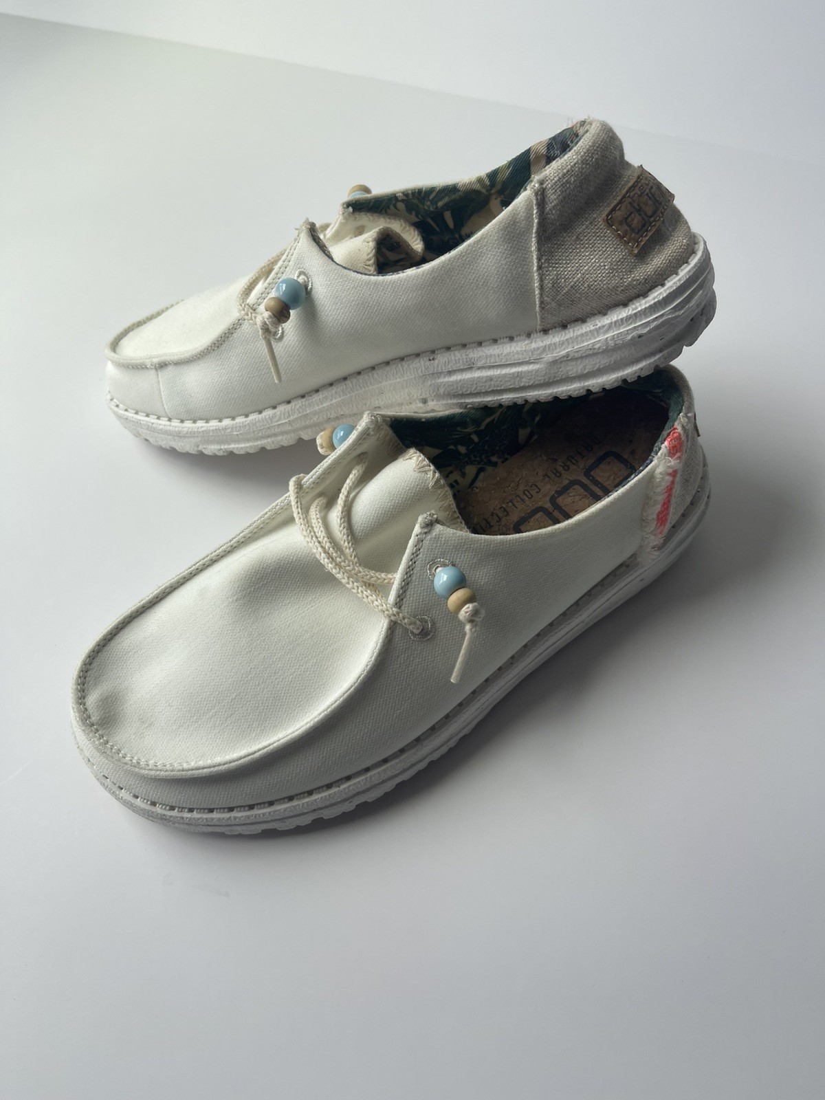Hey Dude Shoes Women’s 8 Wendy Natural Salt Slip On Casual Cork Fringe