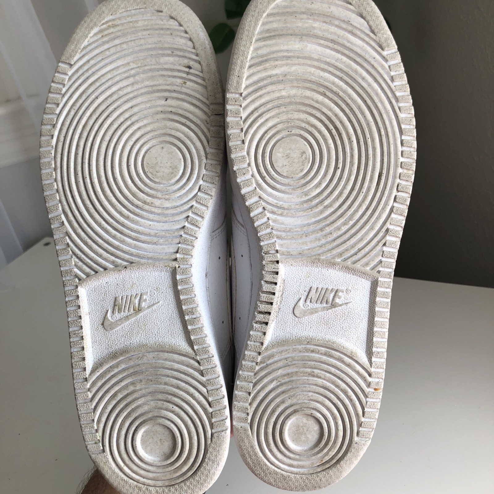 White Nike Leather sneakers DH3158-100 Worn Once. W Size 10 P8