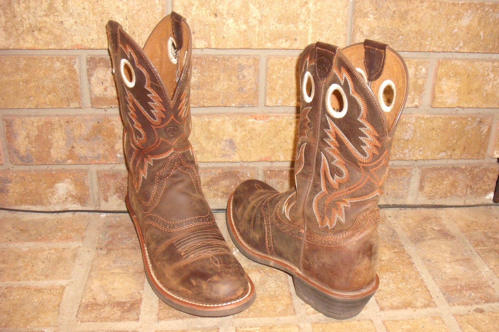 Ariat Heritage Roughstock Western Boot Women’s 7 B/10001594 Brown MSRP $160