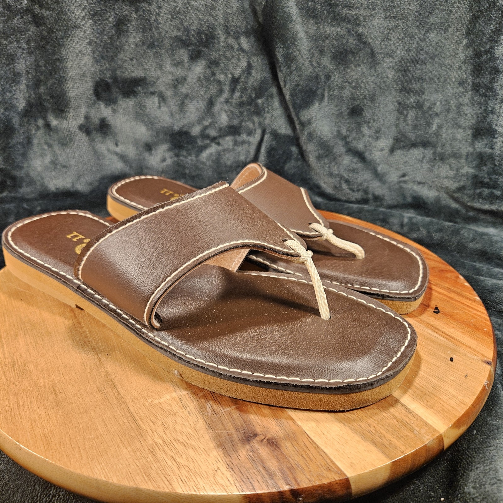 KINO Key West Leather Sandals Flip Flop Brown Womens Size 11 Brown Excellent