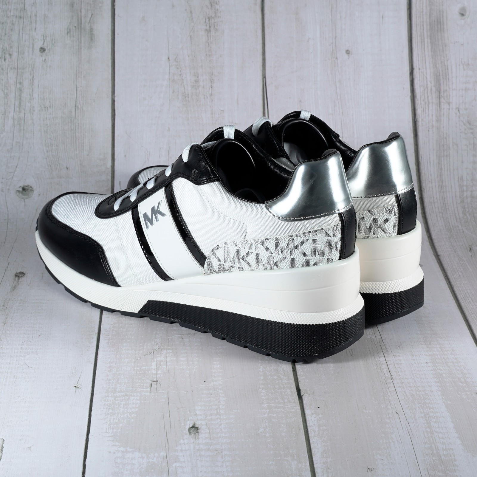 Michael Kors Mabel Trainer Optic Women’s Shoes Color White/Black Size 9.5 M
