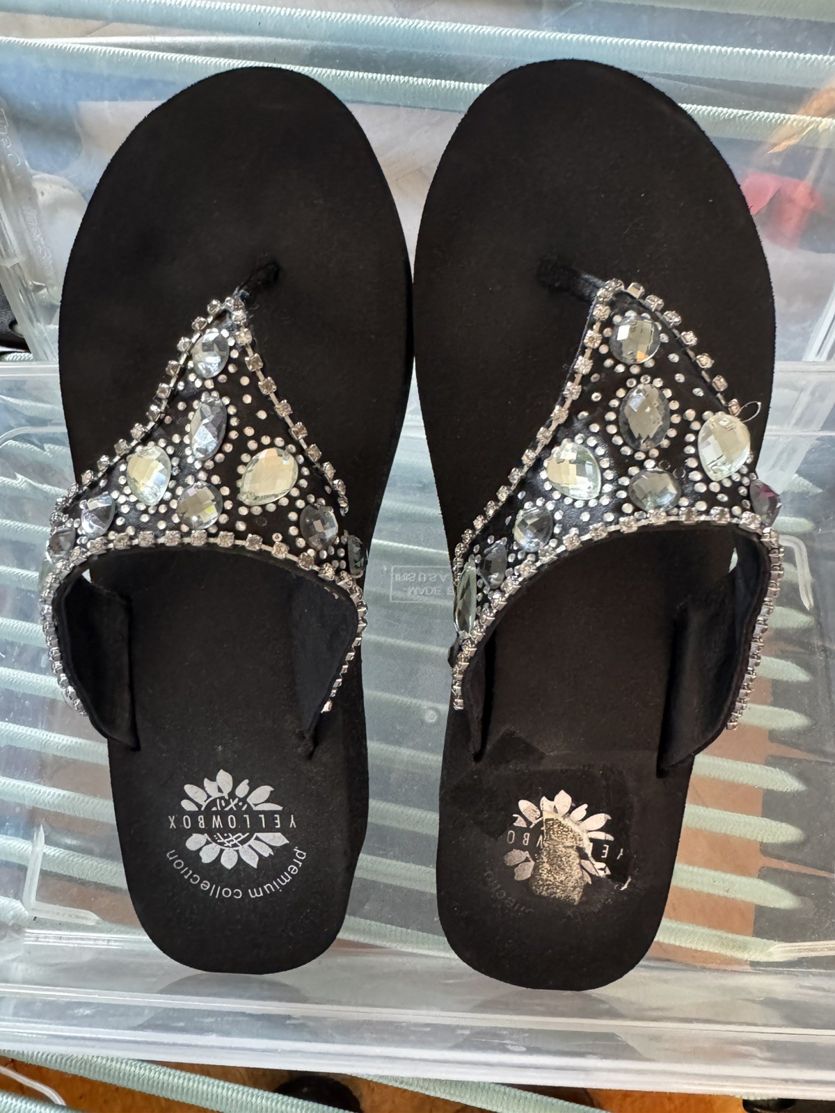 Yellow Box / Flip Flops / black & Silver / Bling / 6.5