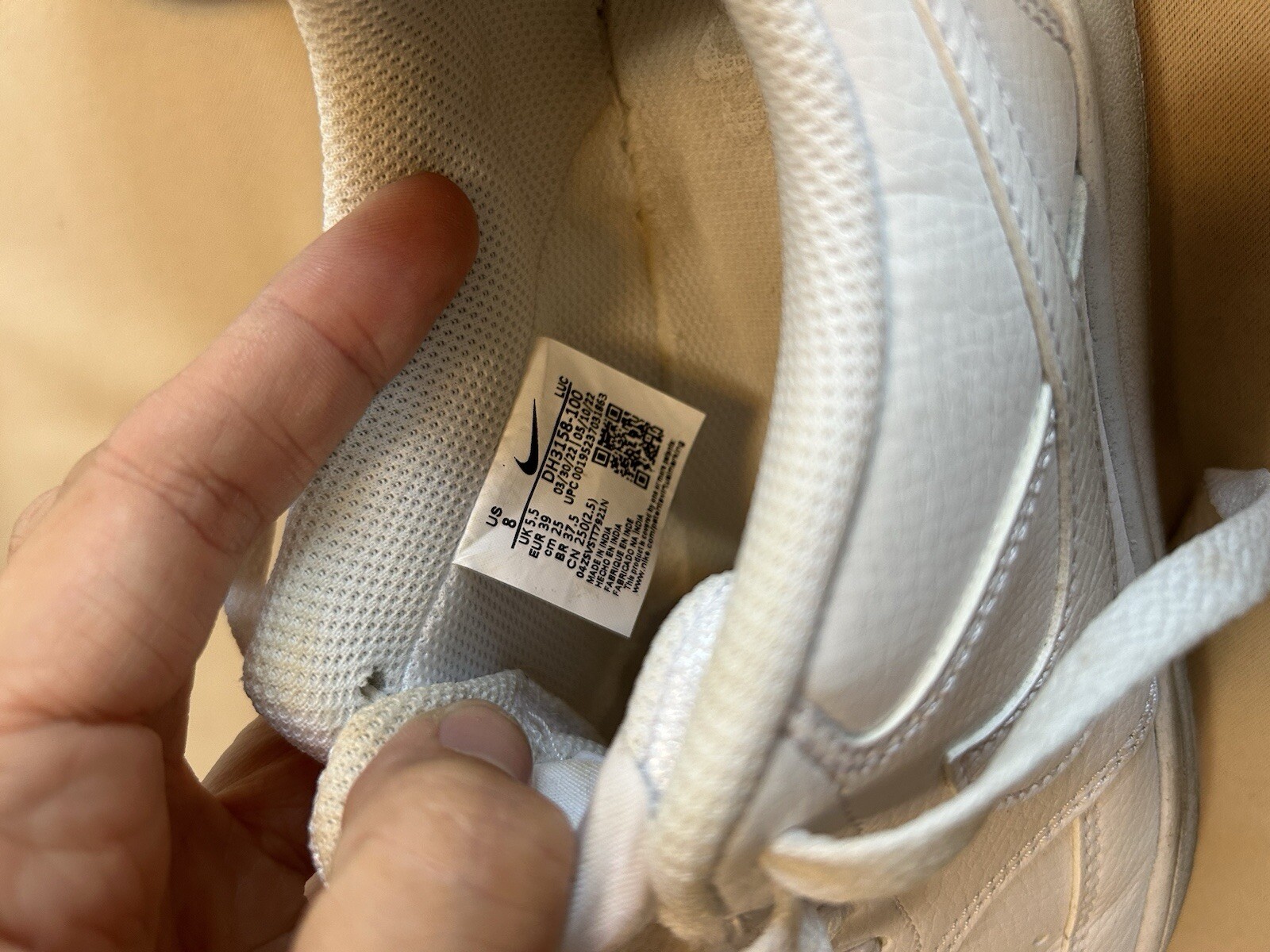 Nike Court Vision Women’s 8 Triple White DH3158-100 Athletic Sneakers