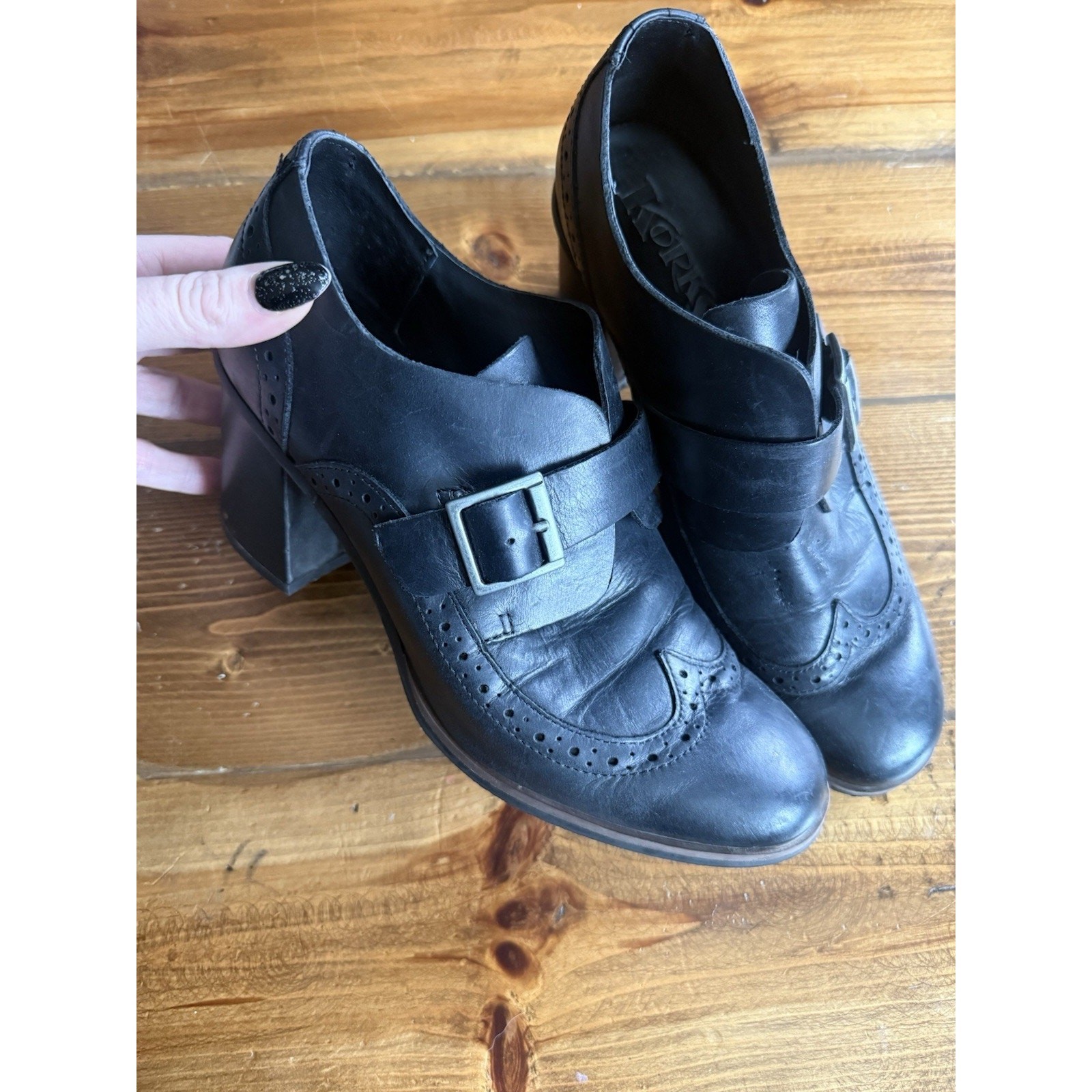Korks Kork Ease Black Withrow Monk Wingtip Ankle Boots Sz 8 Buckle Leather