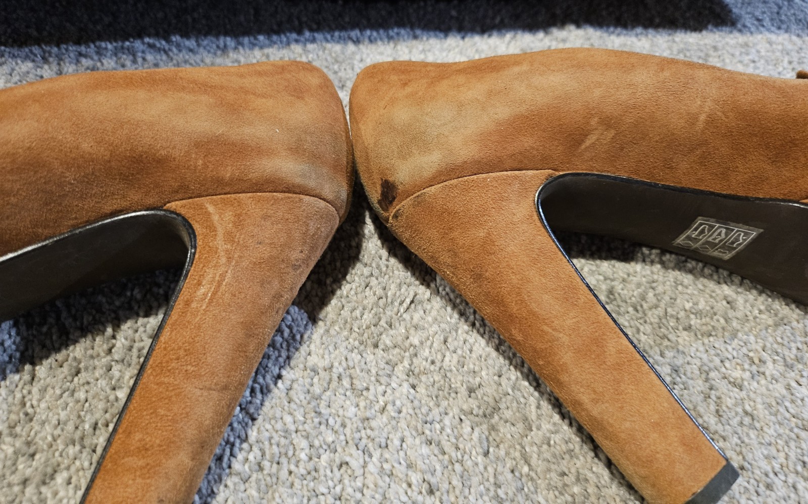 Levity Burnt Orange Heels Size 7M – Used