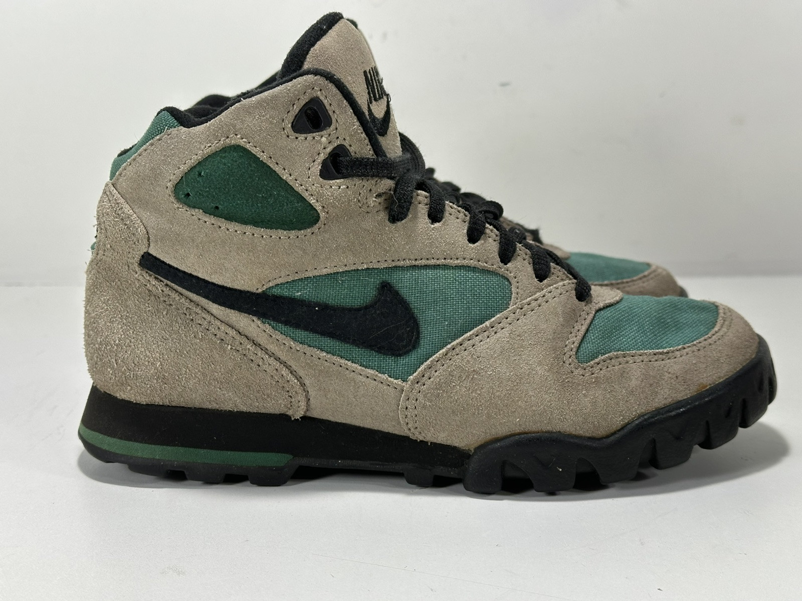 Vintage 90s Nike Caldera Hiking Boots Suede Women’s 6.5 Black Brown Green EUC!