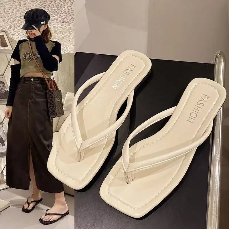 Simple and fashionable small fragrant flip-flops women’s leisure outdoor beach c