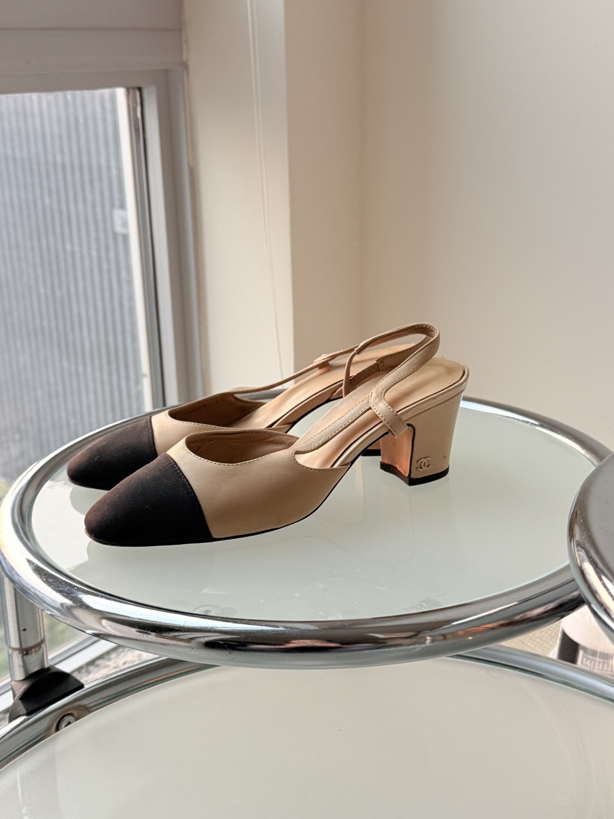 Chanel Leather Slingback Shoes Flats Heels Size EU37 Beige/Black