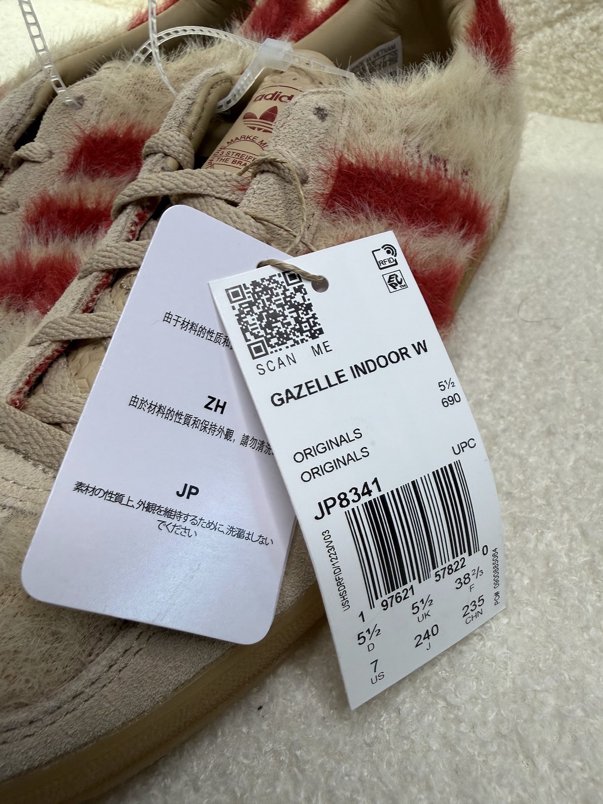 Adidas Gazelle Indoor W Womens 7 Fuzzy Faux Fur Beige Red Gum Sole NWT JP8341