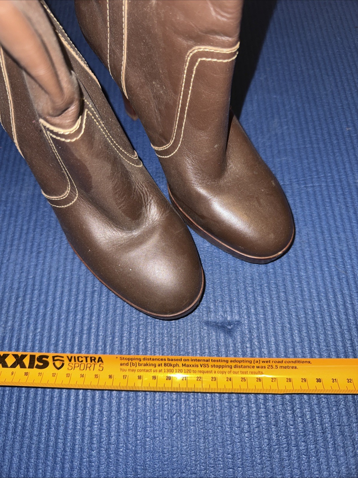 Leather Boots Size USA 6M, European 36, English 4, Mexico 3.5 American Eagle
