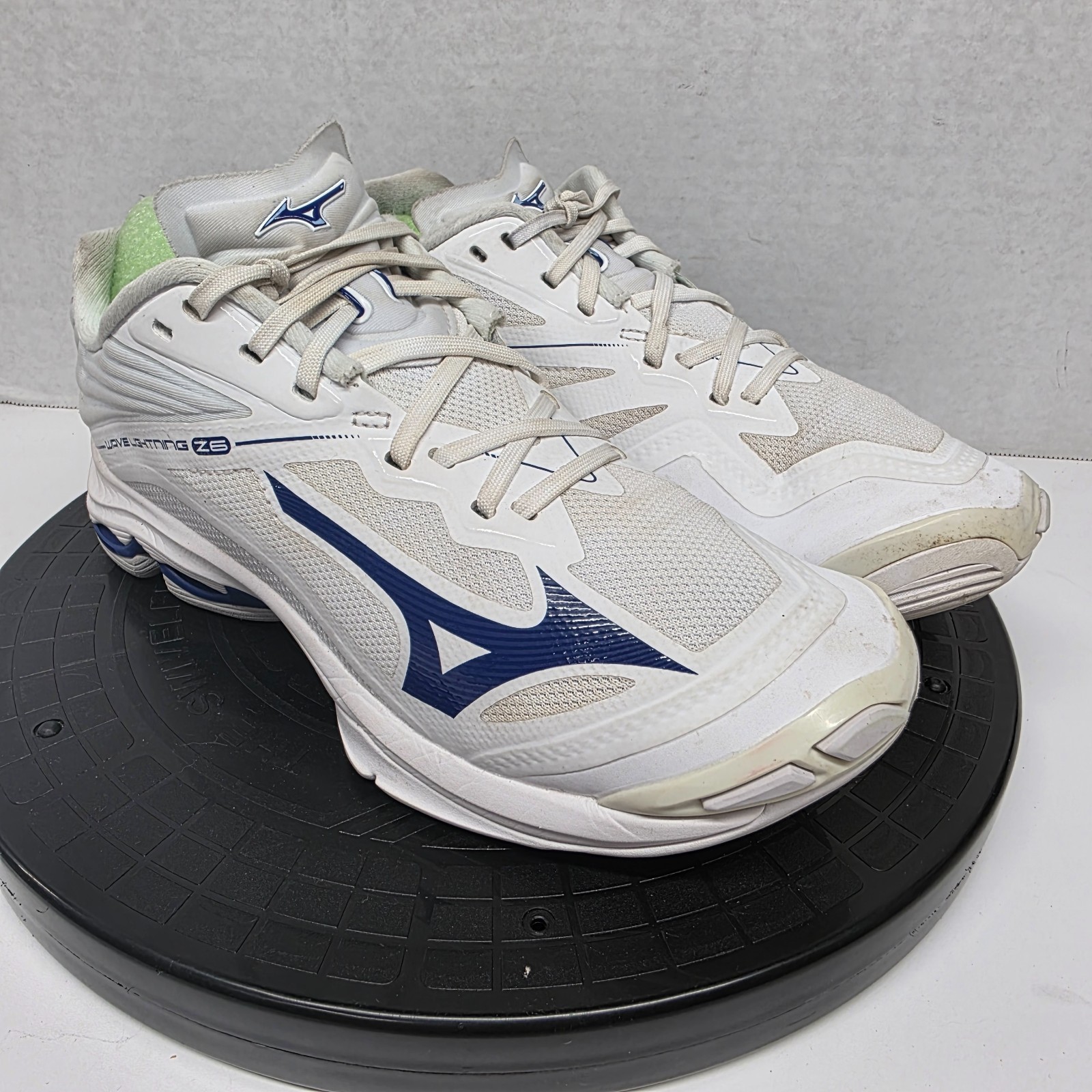 Mizuno Volleyball Shoes Women’s Sz 8 White Blue Wave Lightning Z6 Gym Indoor