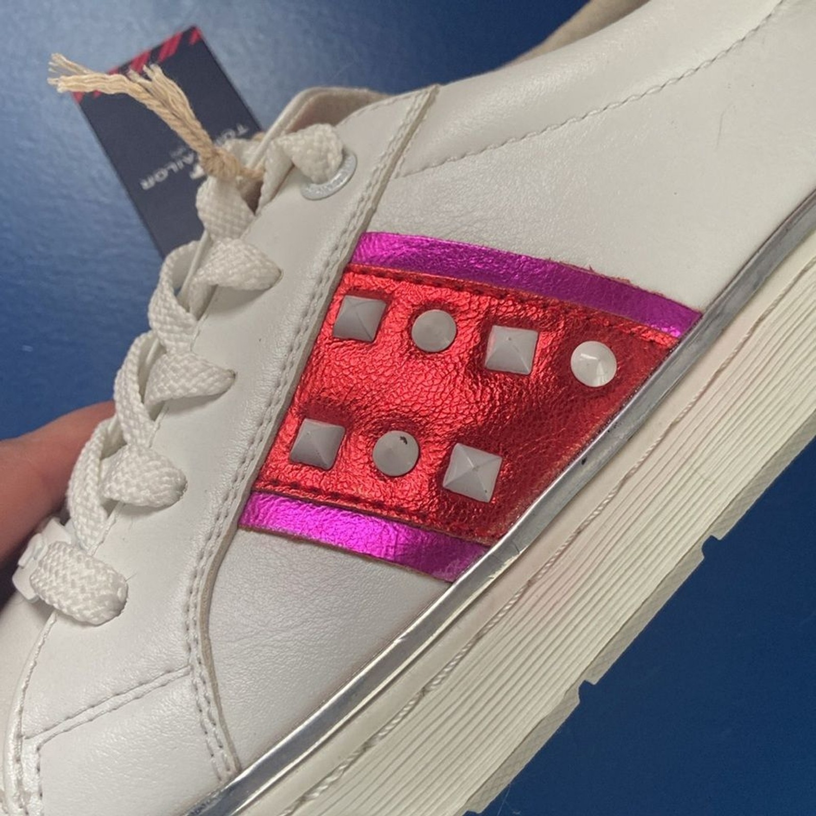 TOM TAILOR white leather tennis shoes studs metallic pink red 39 NEW