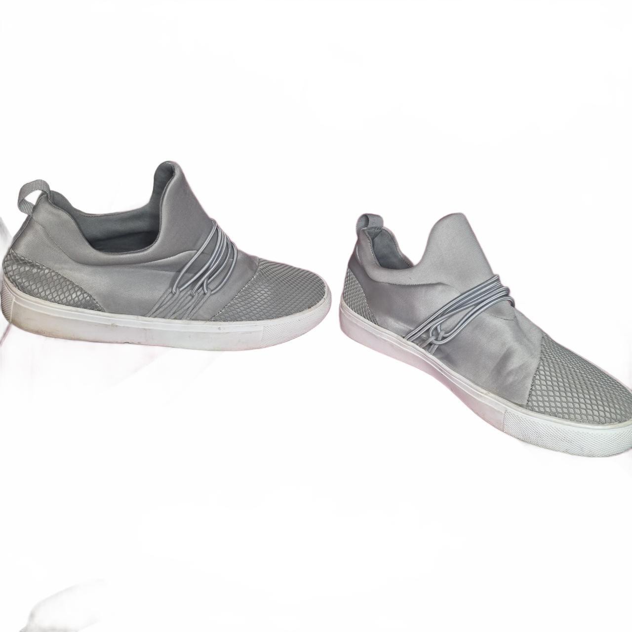 Steve Madden Women’s Grey Lambert Sneakers