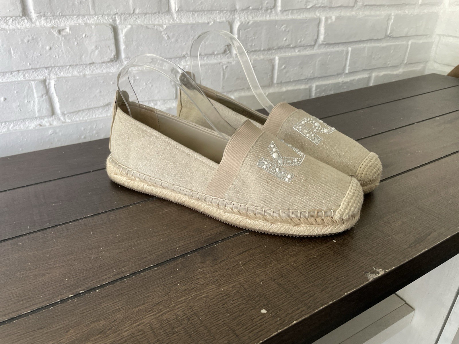 Karl Lagerfeld Cream Studded/Pearl Espadrilles Womens Slip On Shoes Size 9.5 M