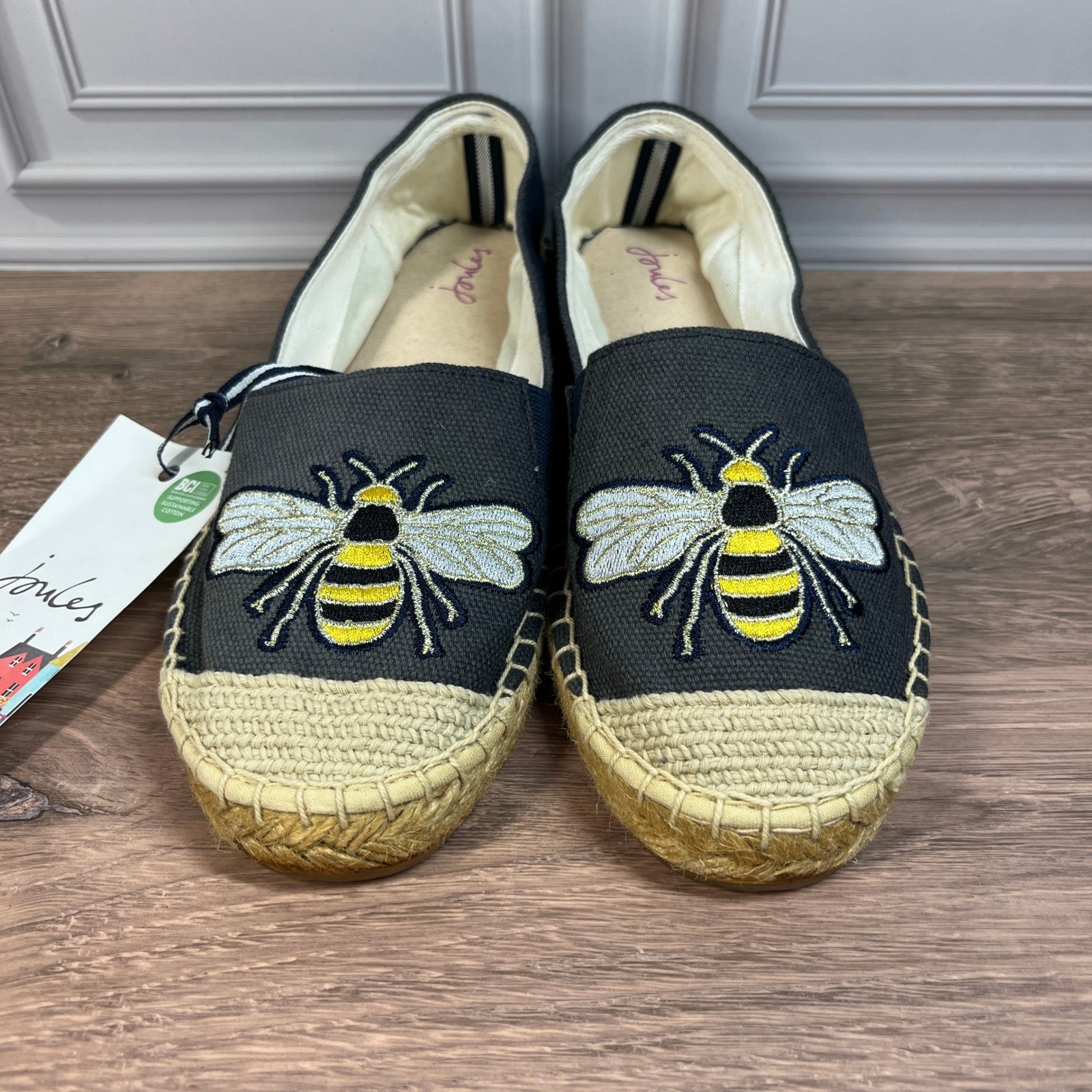 Joules Shelbury Espadrilles Womens Navy Blue Embroidered Bee Canvas Flats 5 NEW