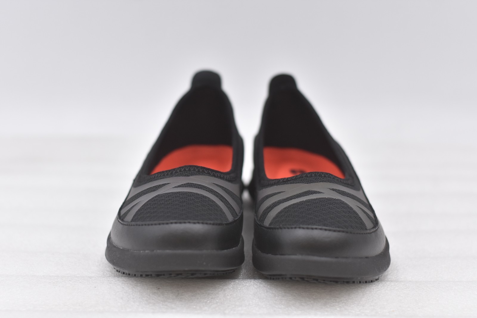 Women’s Shoes for Crews Yogi Slip Resistant Casual Slip-on Shoes in Black SIze