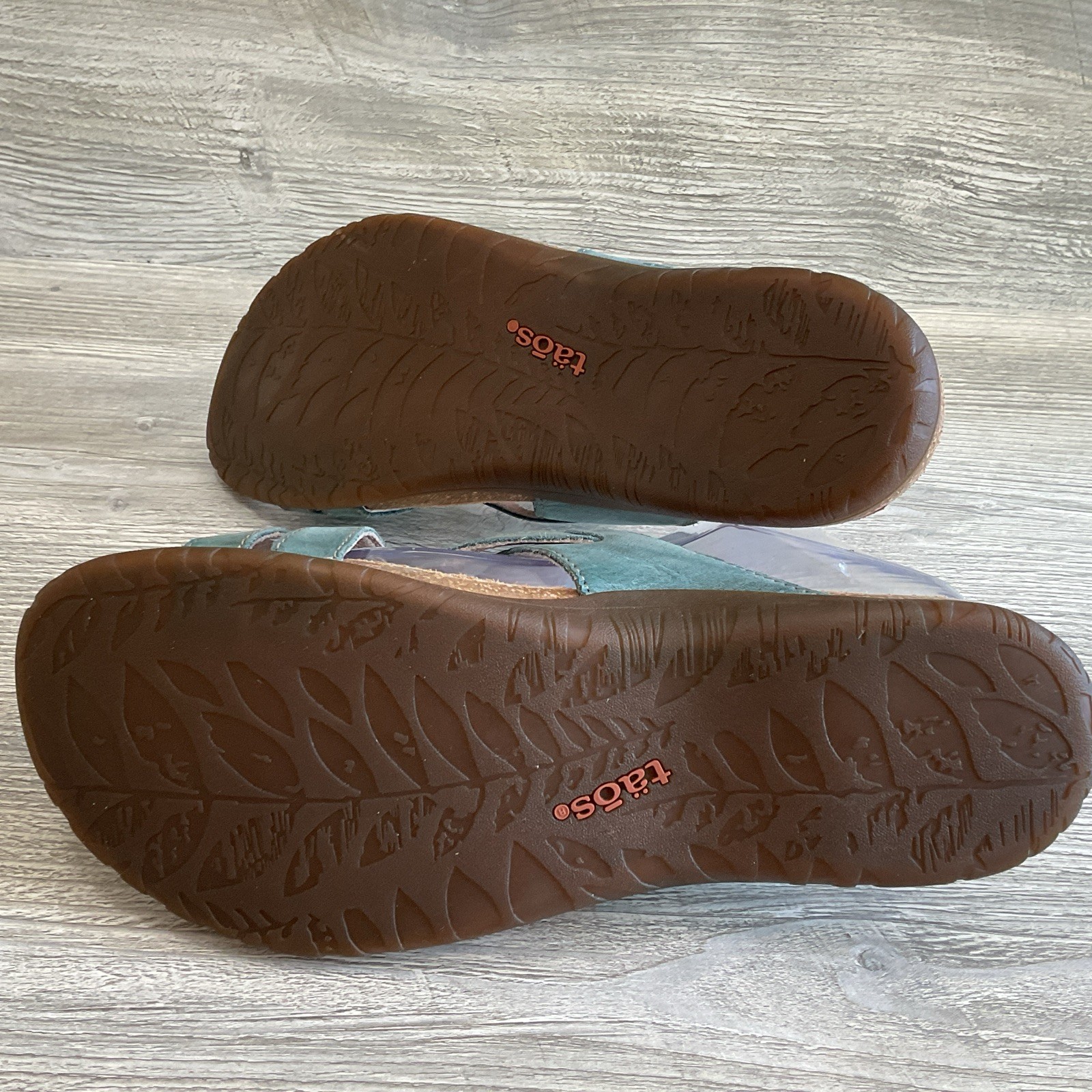 Taos Perfect Sandals Leather Comfort Women 10 Adjustable Cork Footbed Thong Blue