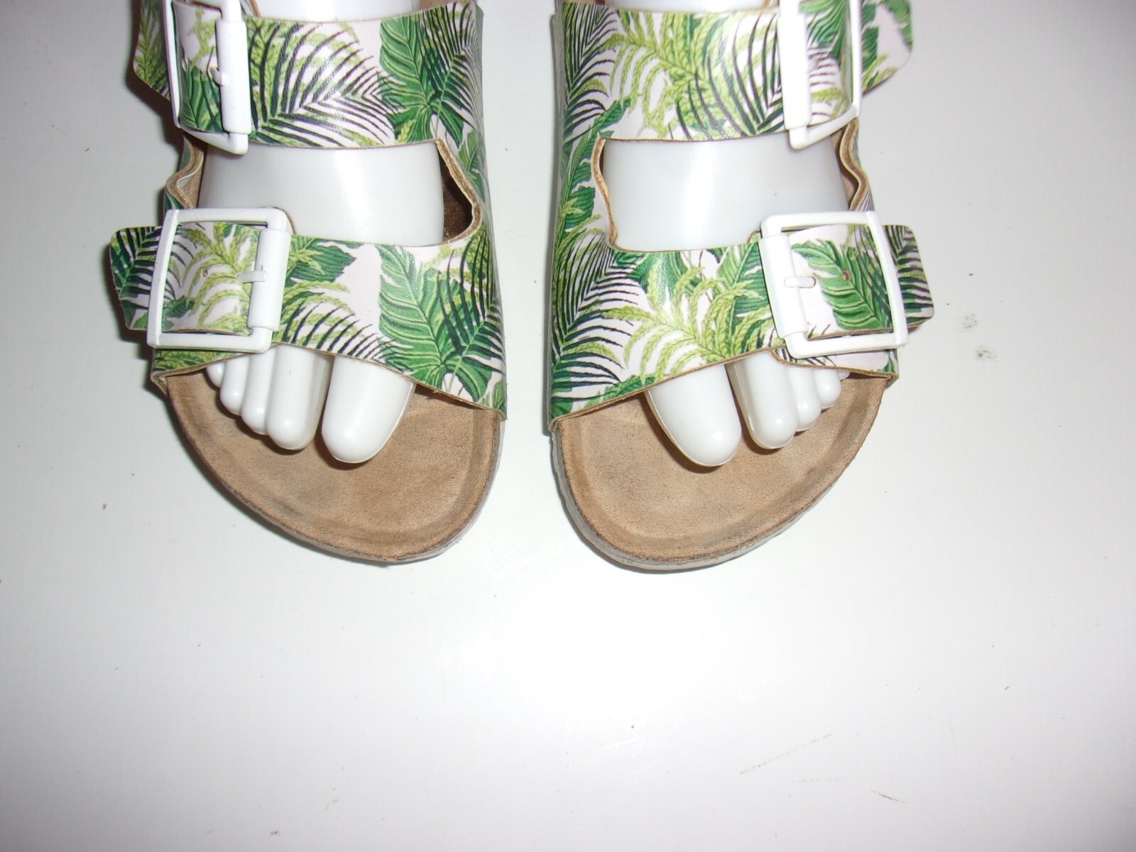UNIONBAY Women’s Multicolor Slip On Sandals SIZE 6.5