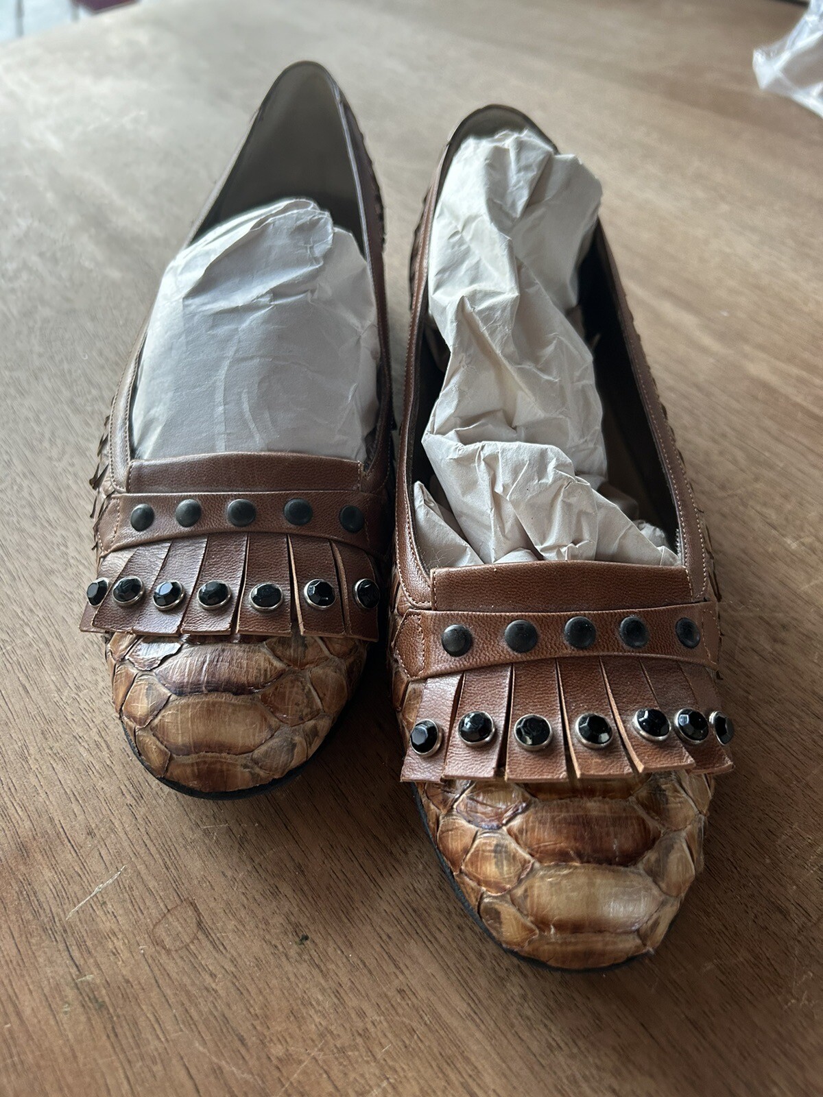 ITALIAN DESIGNER CLAUDIA CIUTI NATURAL SNAKESKINBLK JEWELS& METAL GROMETS LOAFER