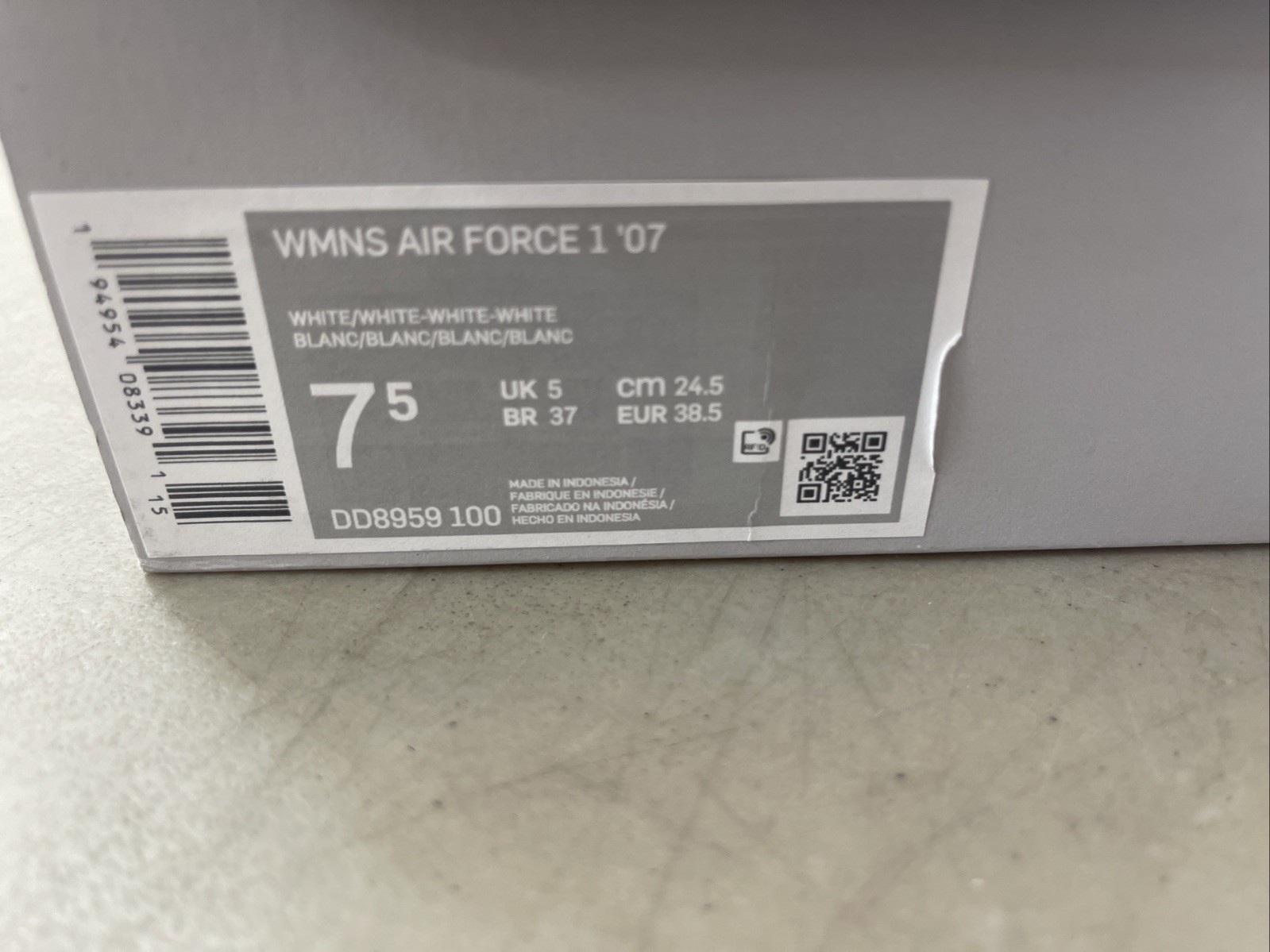 Size 9.5w – Nike Air Force 1 Low White DD8959-100