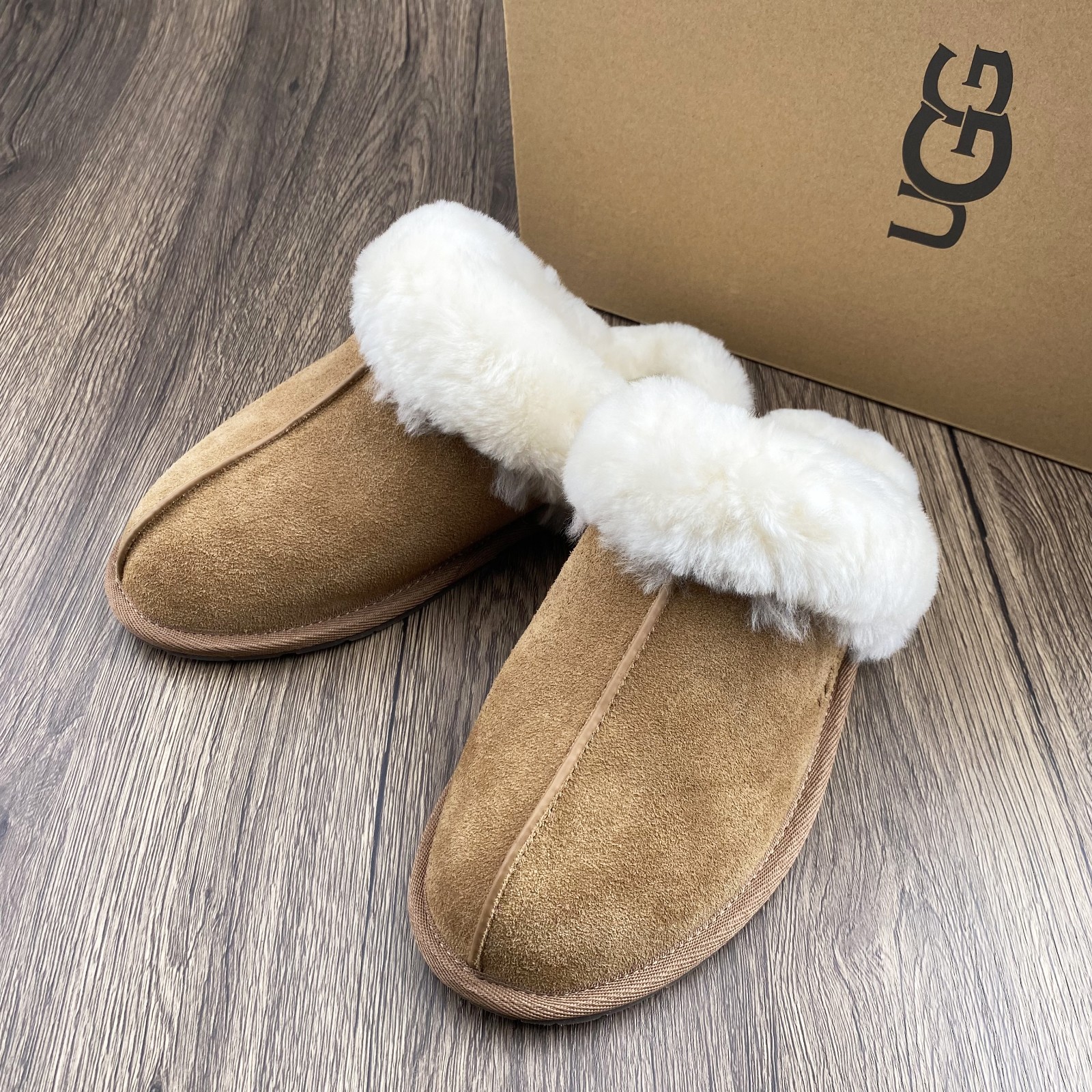 UGG Slippers UGG Women’s Scuffette II Slippers Chestnut Select Size – New