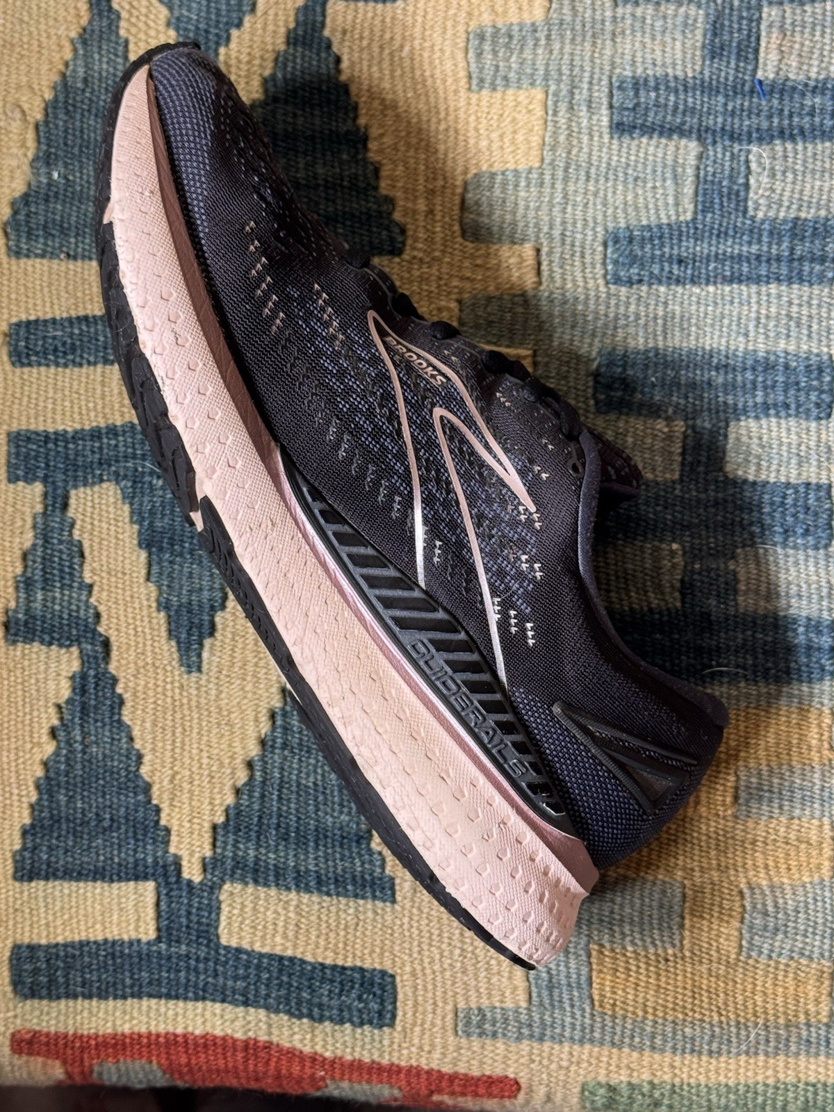 BROOKS Glycerin 19 Black Ombre Metallic Women’s Size 9 1203441B074 Running Shoes