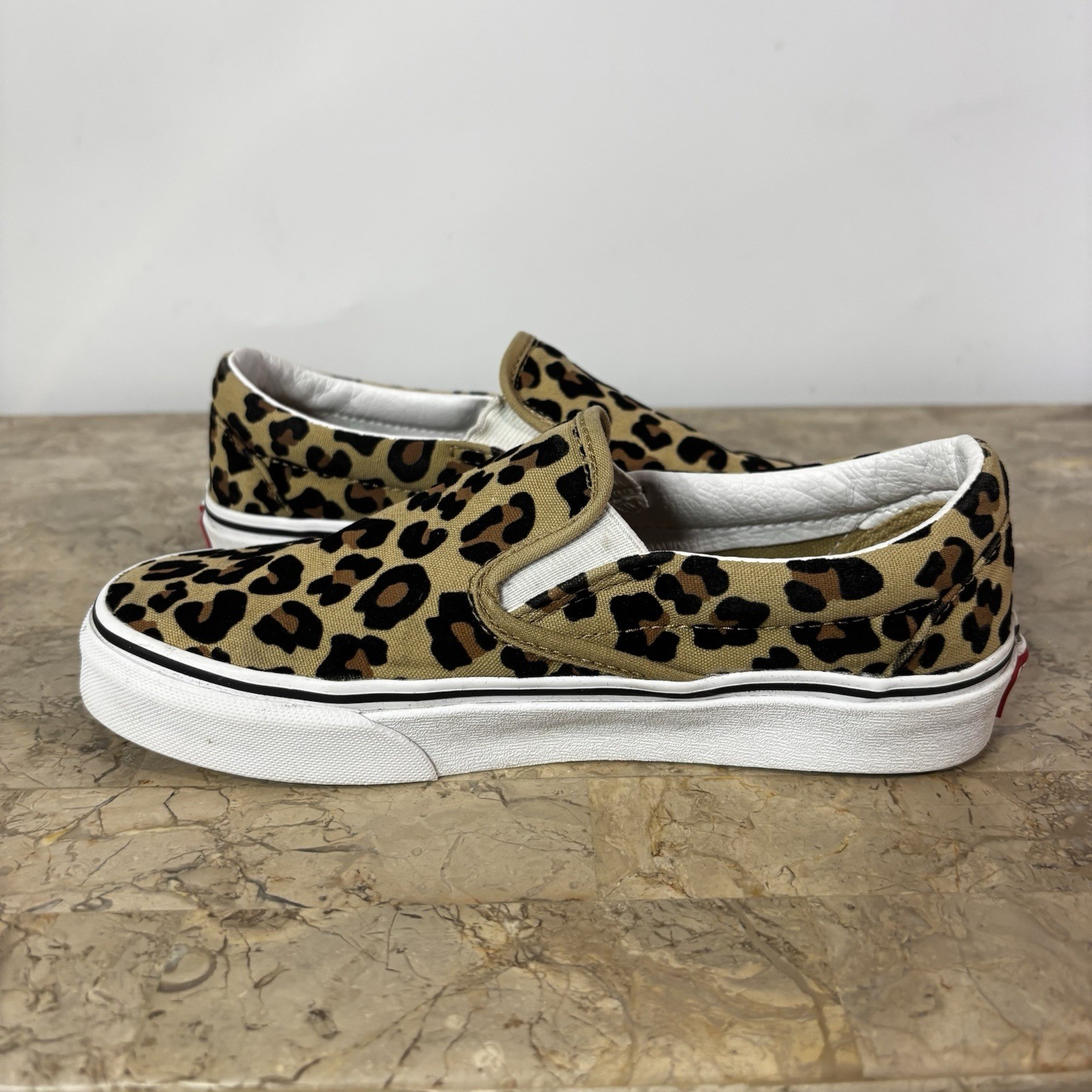 Vans Classic Slip-On Cheetah Print Canvas Skate Shoes Women Size 5 Men 3.5