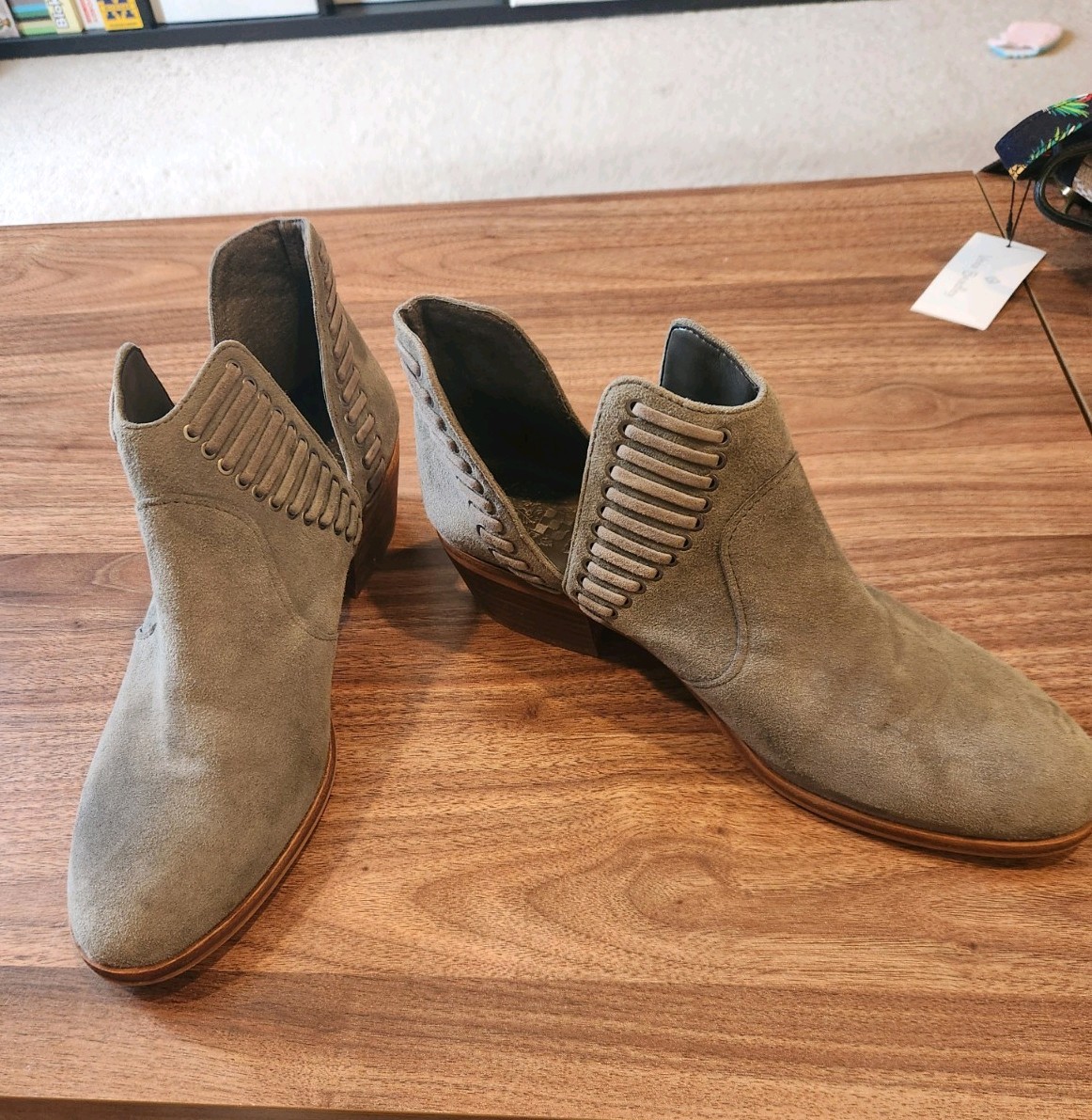 Vince Camuto Women’s Gray Suede Ankle Booties Slip-On Almond Toe Cut-Out, 8
