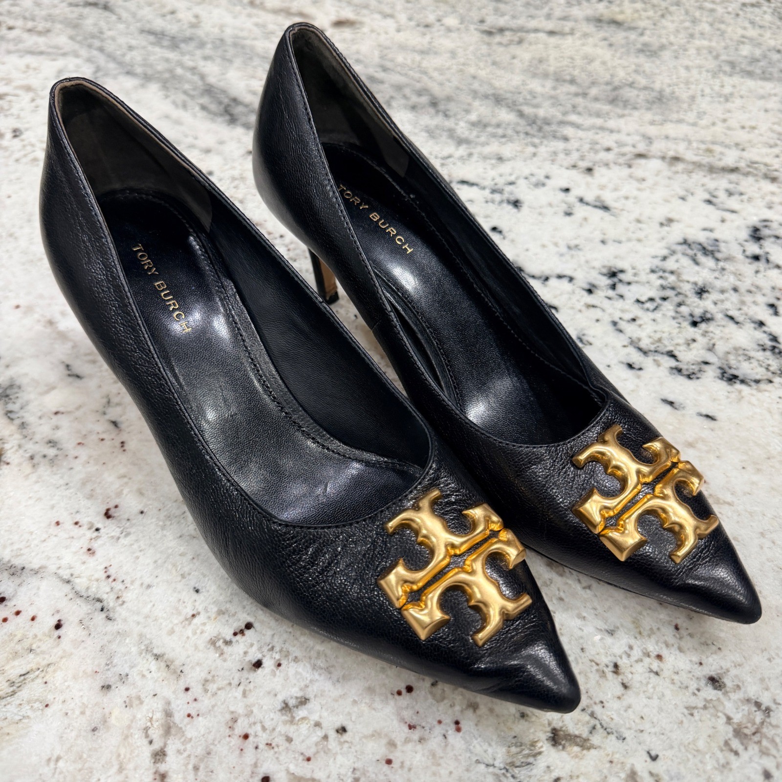Tory Burch Eleanor 65 Pumps Black Leather Gold Logo Pointed Toe Heels Size 6.5