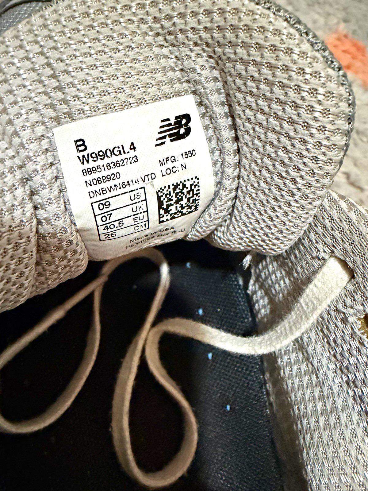 New Balance 990v4 Made in USA Grey/Silver Lace-Up Low Top Athletic Sneaker