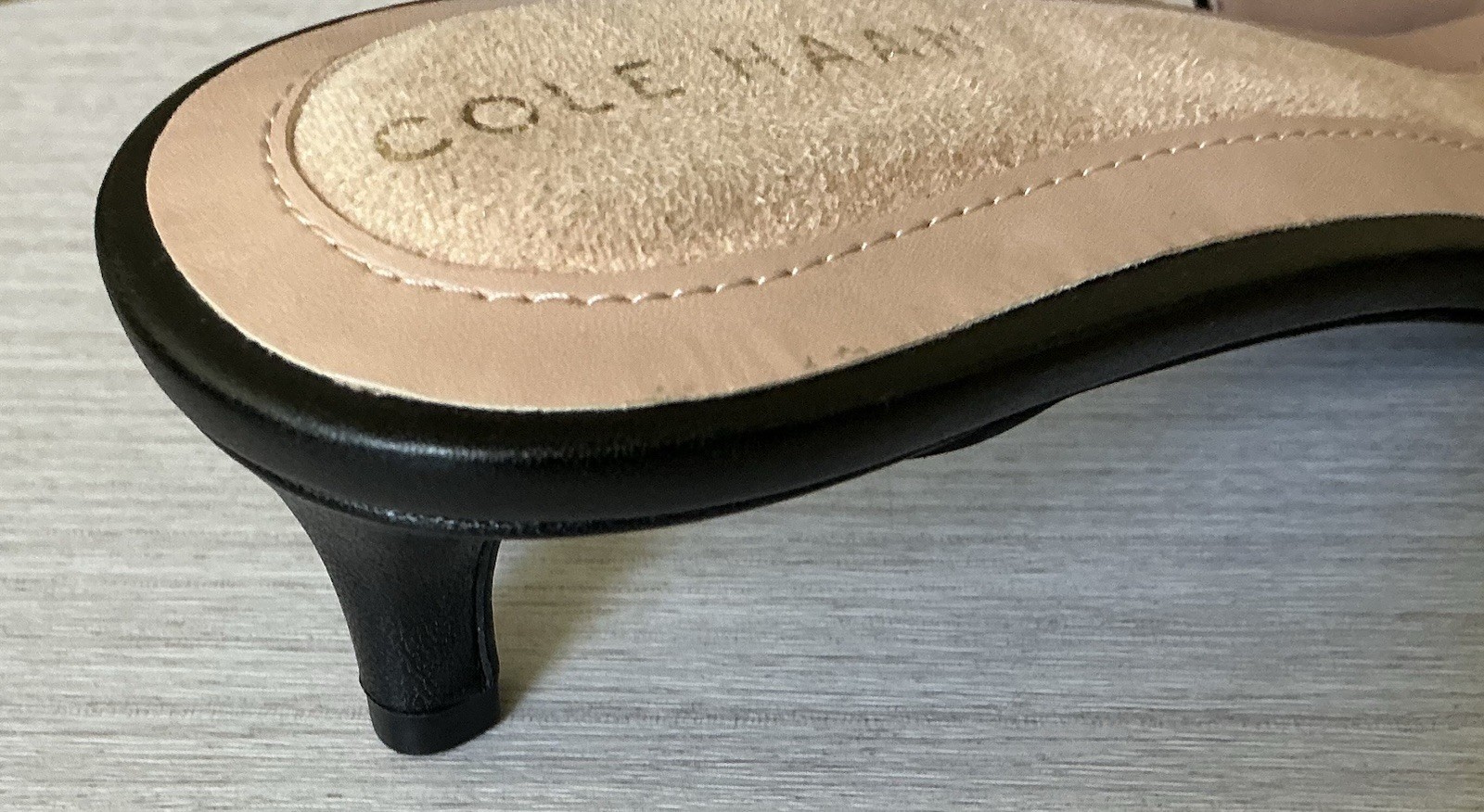 Cole Haan Black Leather Slingback Kitten Heal Pumps Pointed Toe Size Not Marked