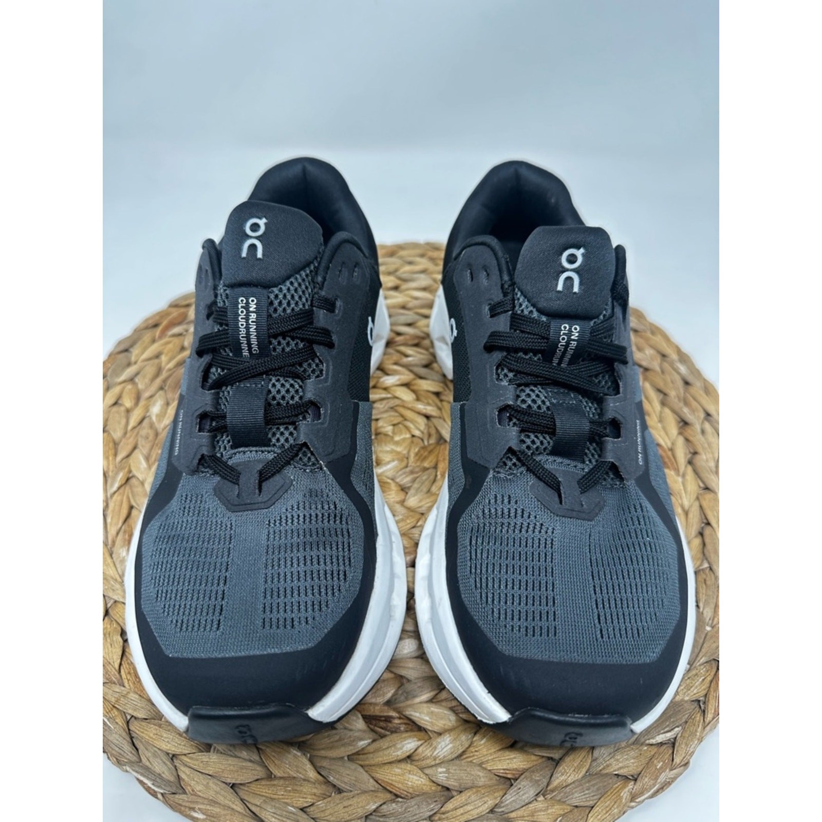 ON Running Cloudrunner 2 Running Shoes Eclipse Black Size 7.5 Women’s