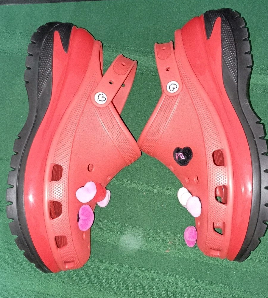 Limited Edition Karol G Red Flamboyant Crocs Mens 12 Missing Heart NW Drag Queen