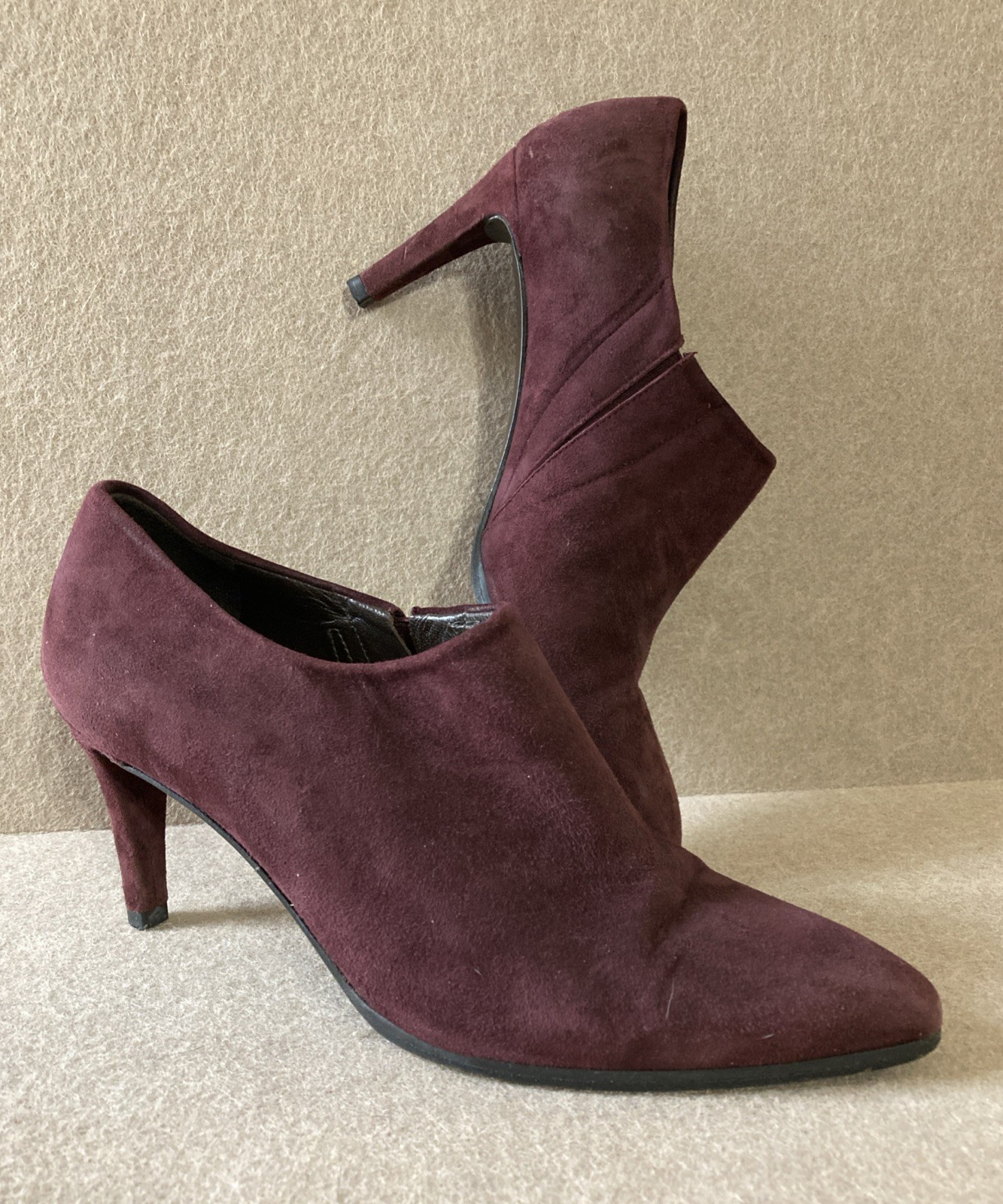 Stuart Weitzman STANDIN Suede Pump Sz 8 Plum Purple Leather Point Toe